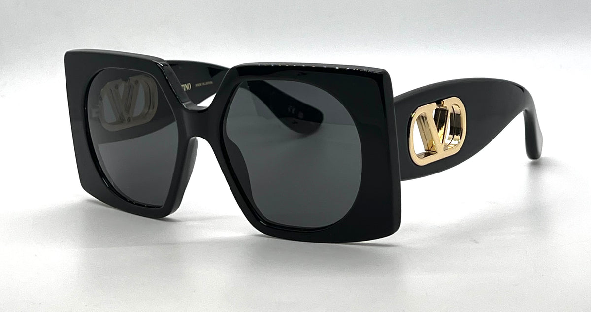 Valentino Vain Bold VG0002S 001 Black Gold Sunglasses Unworn Full Kit