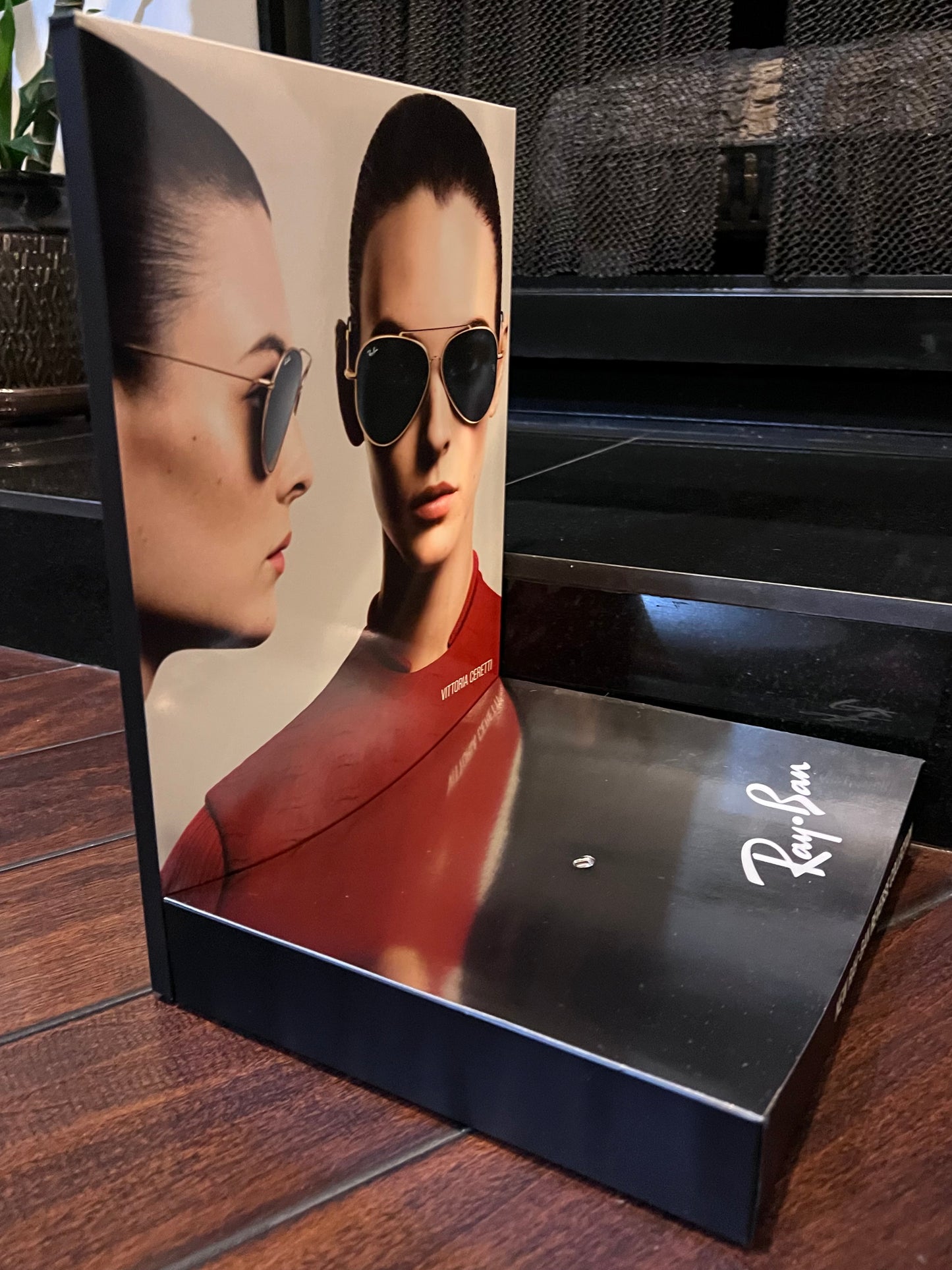 Ray-Ban “REVERSE COLLECTION” L-Shape Retail Counter Display Stand-Mint Condition