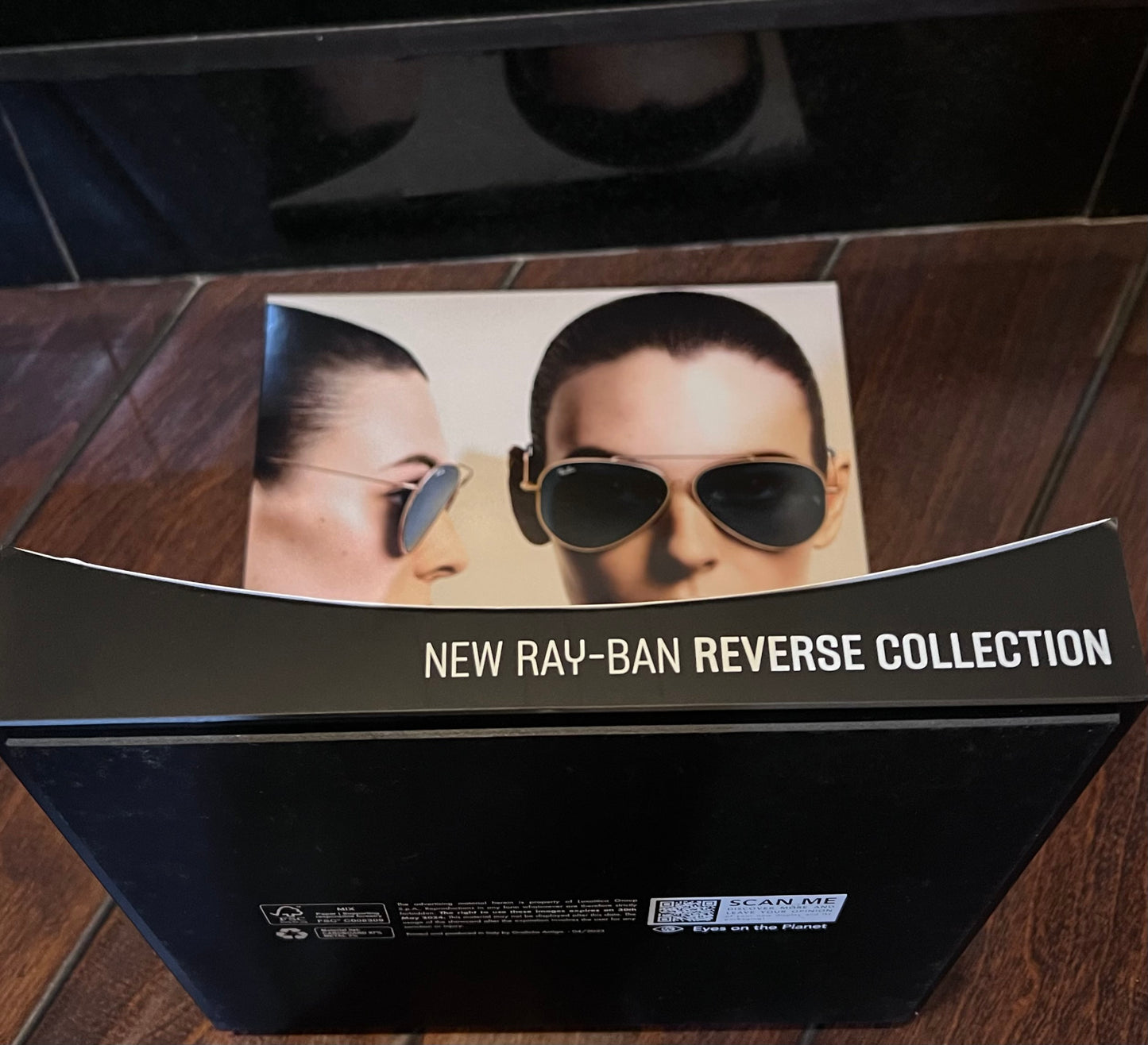 Ray-Ban “REVERSE COLLECTION” L-Shape Retail Counter Display Stand-Mint Condition