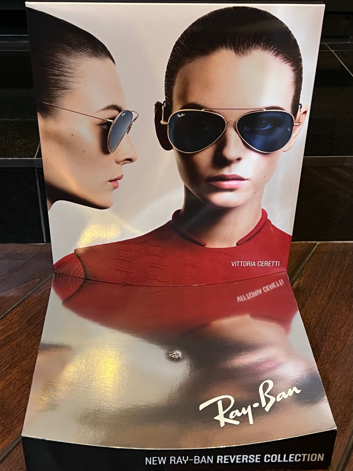 Ray-Ban “REVERSE COLLECTION” L-Shape Retail Counter Display Stand-Mint Condition