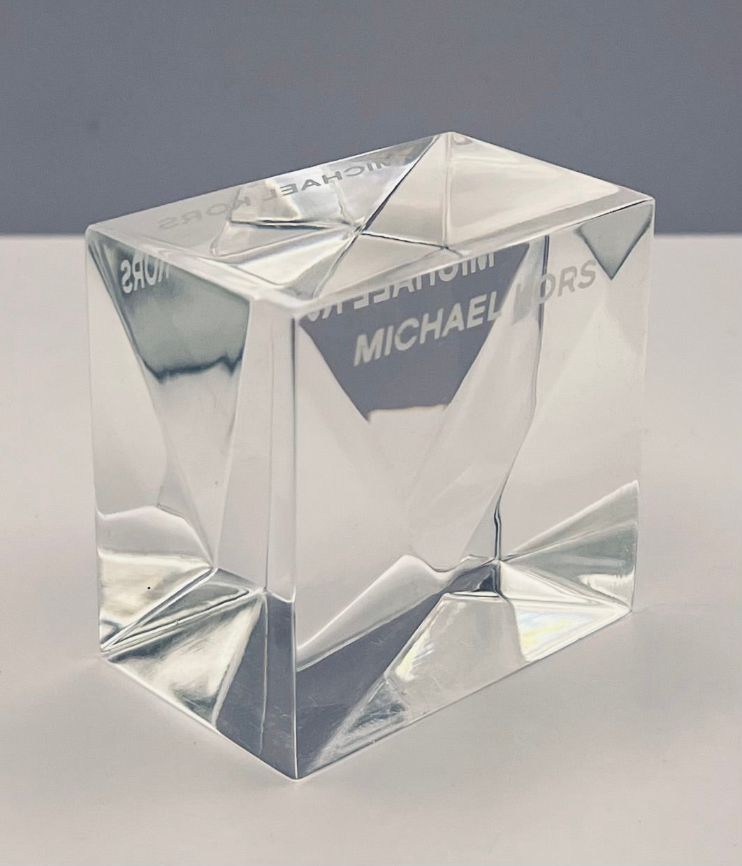 MICHAEL KORS-DOUBLE SIDED- BRANDED- GEOMETRIC - COUNTER CUBE / In-store Display