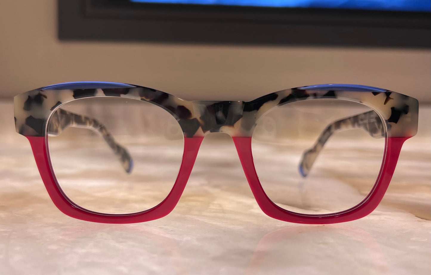 Bellagio Eyewear-Grey Tortoise & Red Squares-Model:Glam 21195 C2-Size: 49-22-148