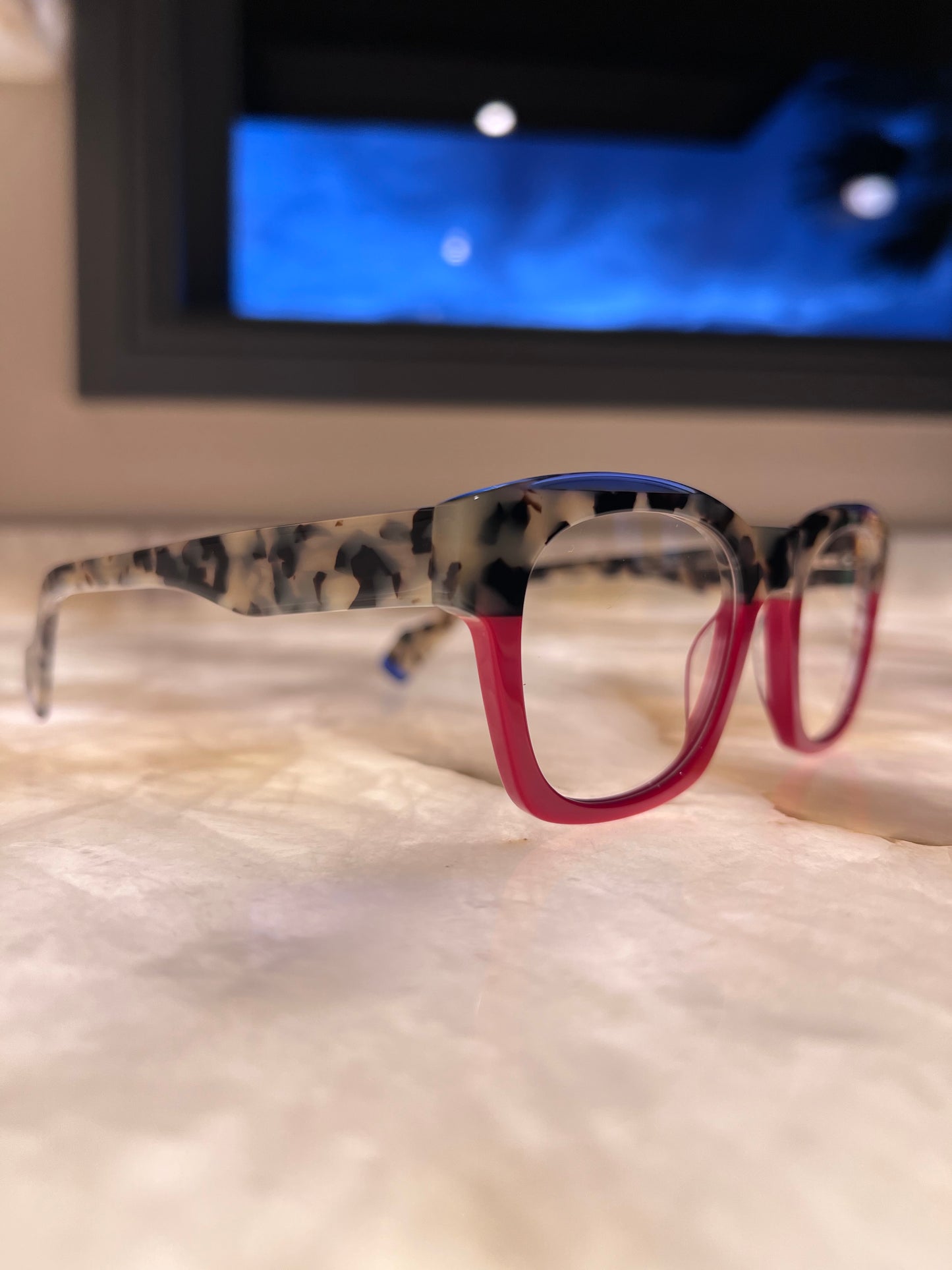 Bellagio Eyewear-Grey Tortoise & Red Squares-Model:Glam 21195 C2-Size: 49-22-148