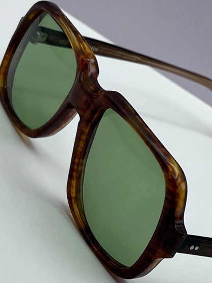 VINTAGE (new/old stock) Bausch & Lomb mod. UOC 890 Frame-w/NEW “Berko’s Designs” Custom Bottle Green Lenses