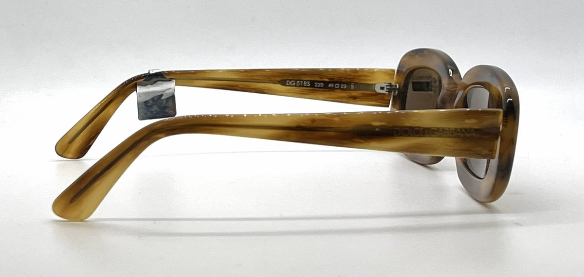 Dolce and Gabbana DG518S 220 Narrow Rectangle-Vintage Sunglasses Honey Amber-Brown Lenses-Unworn