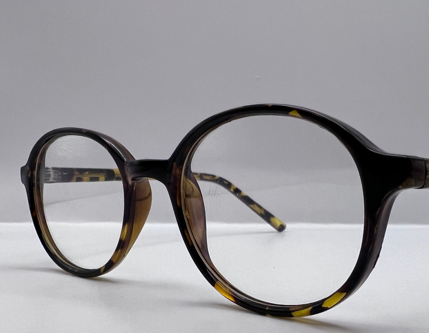 HONEY TORTOISE FRAME - Affordable Eyewear-Pablo Zanetti Model: PZ1342 47-21-140