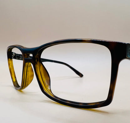 Gucci GG1588/S - QZUEJ / OPTYL Size:56-14-120mm / Frames Only / Refurbished/Mint