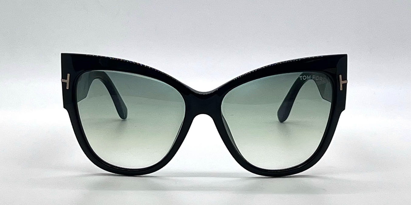 Tom Ford Anoushka TF371 01B Black Oversized Cat Eye Sunglasses Italy