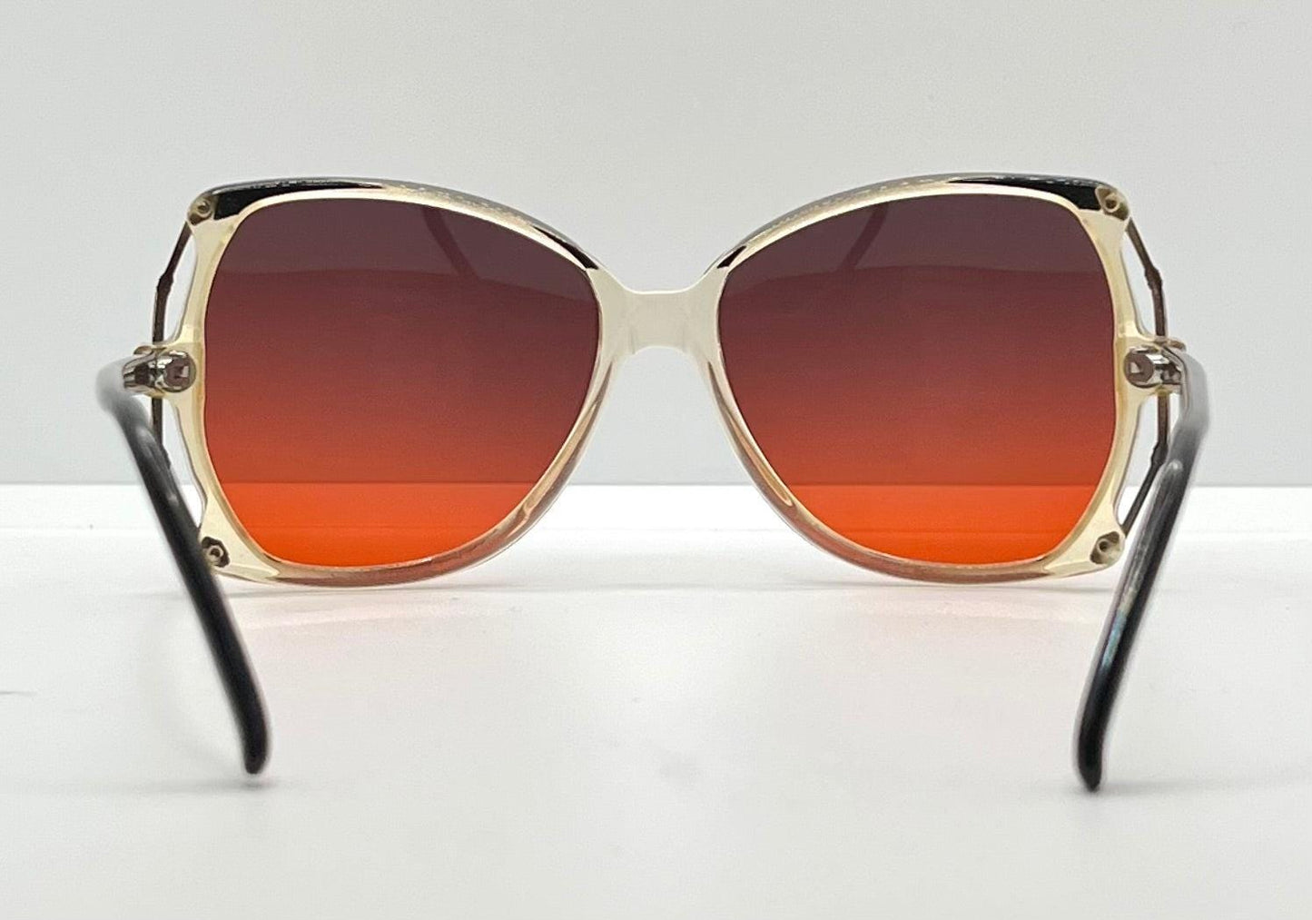 Sophia Loren Oversized Cat-Eye Sunglasses W|New, Custom Dark Grey|Blood Orange Gradient Lenses – Unknown Model