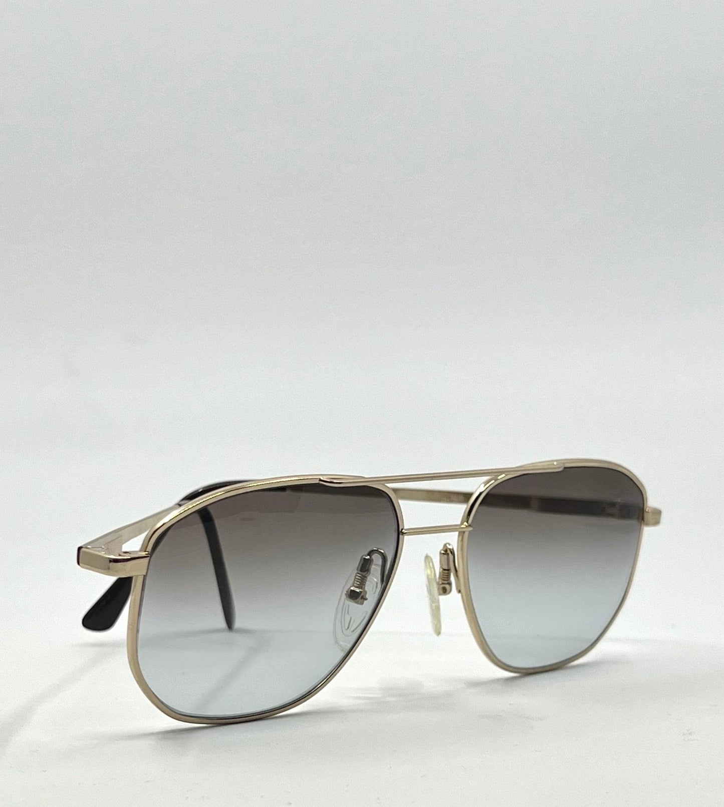 Studio 123-R-Flex Gold Vintage Aviator Sunglasses w|New Grey Gradient Custom Lenses-Deadstock