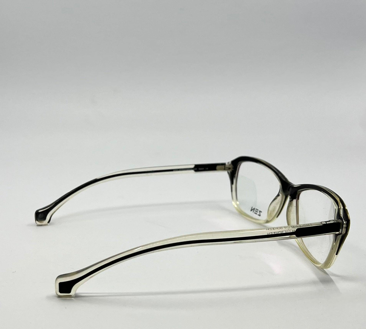 Zen Barcelona Z357b C.1 Eyeglass Frames 55-16 Black|Clear – New, Full Kit