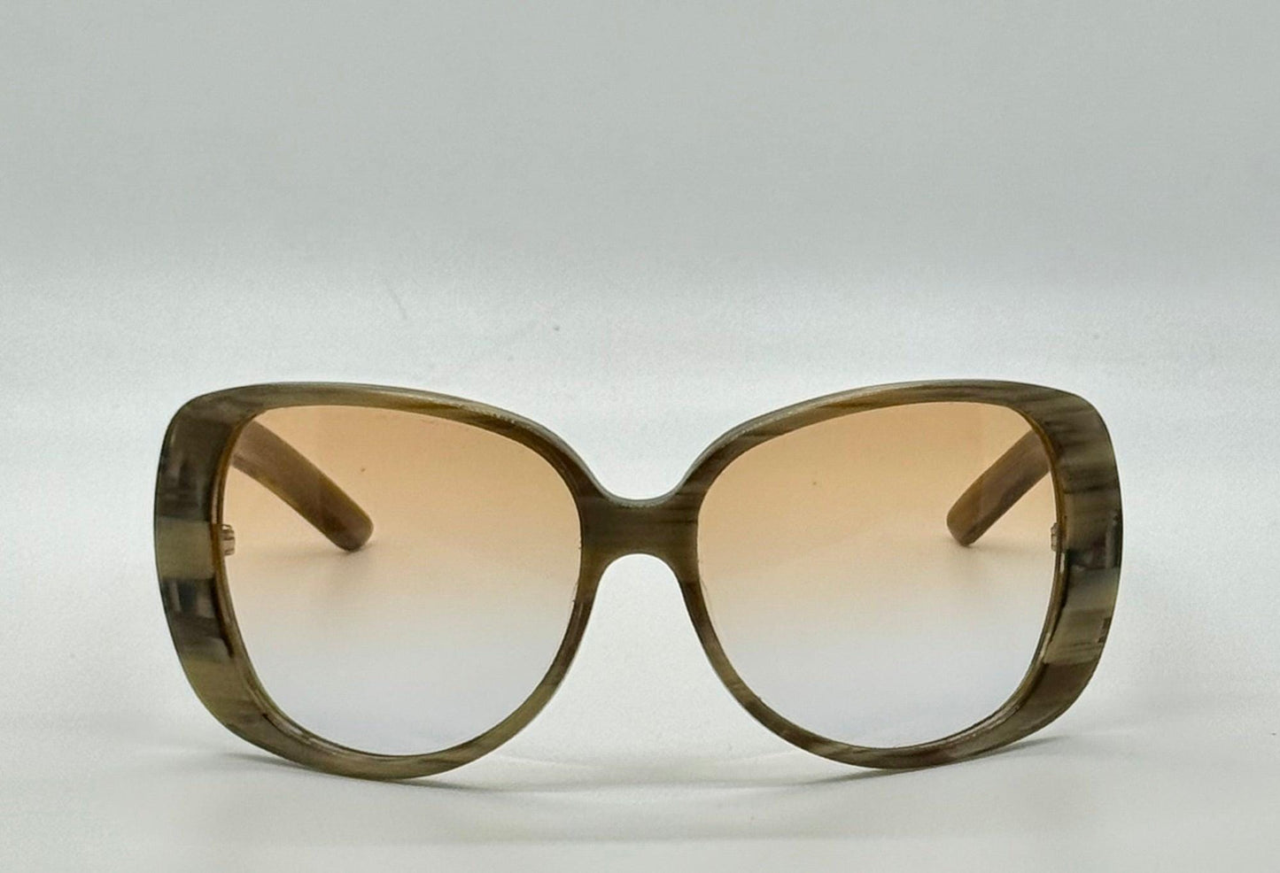 Gucci Gg 2932|S Vintage Sunglasses – Horn Effect With Gold Logo Plaque (60-15-125)