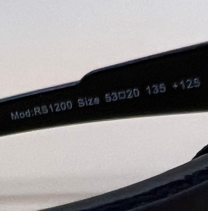 Pablo Zanetti - Top Heavy Narrow Readers. Various Magnification - Model# Rs1200