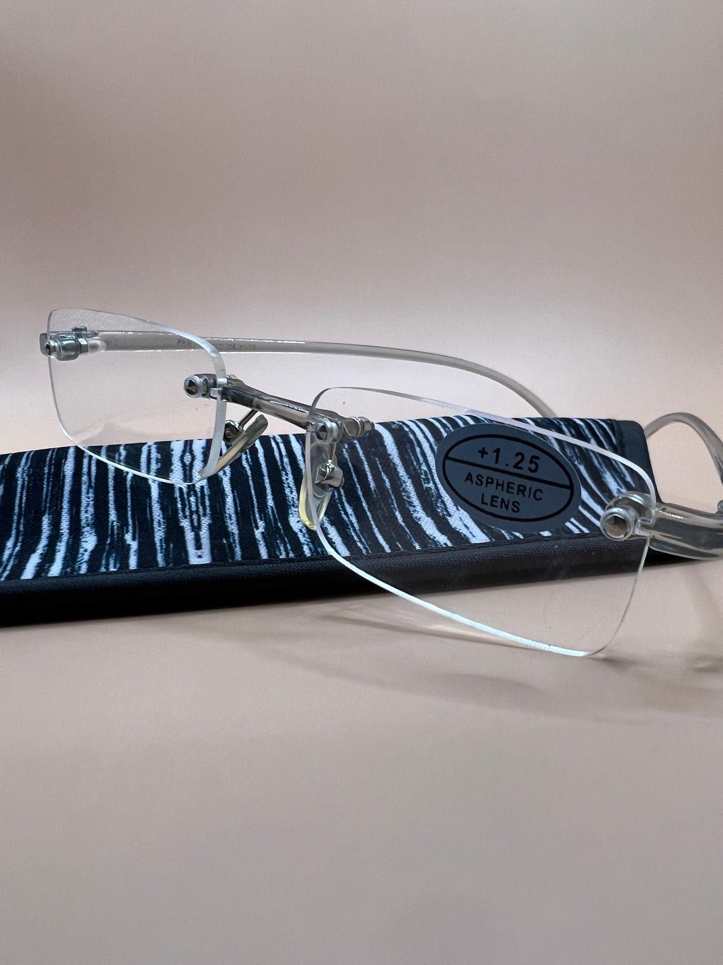 Pablo Zanetti Unisex Reading Glasses | Frameless Rectangular Aspheric Lens