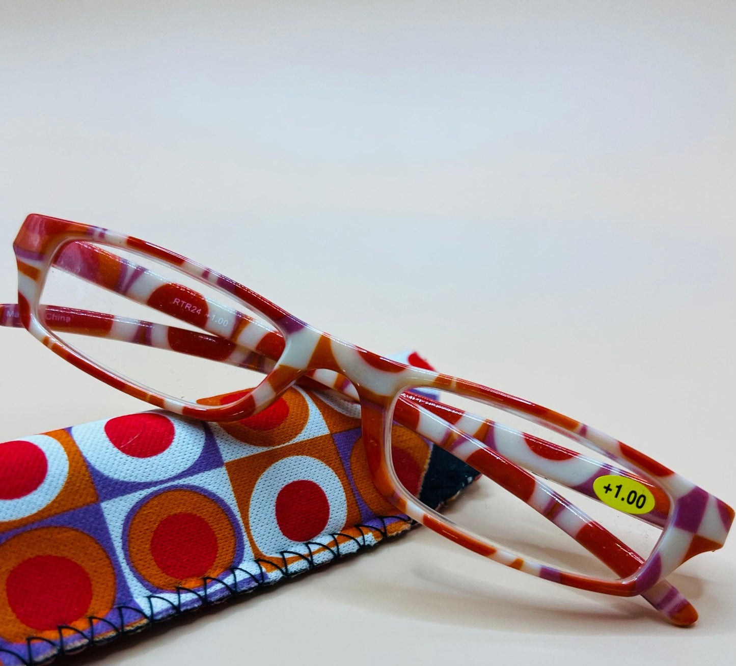 Brand New Geometric Narrow Readers. Features Multi-Color Design With Matching Case