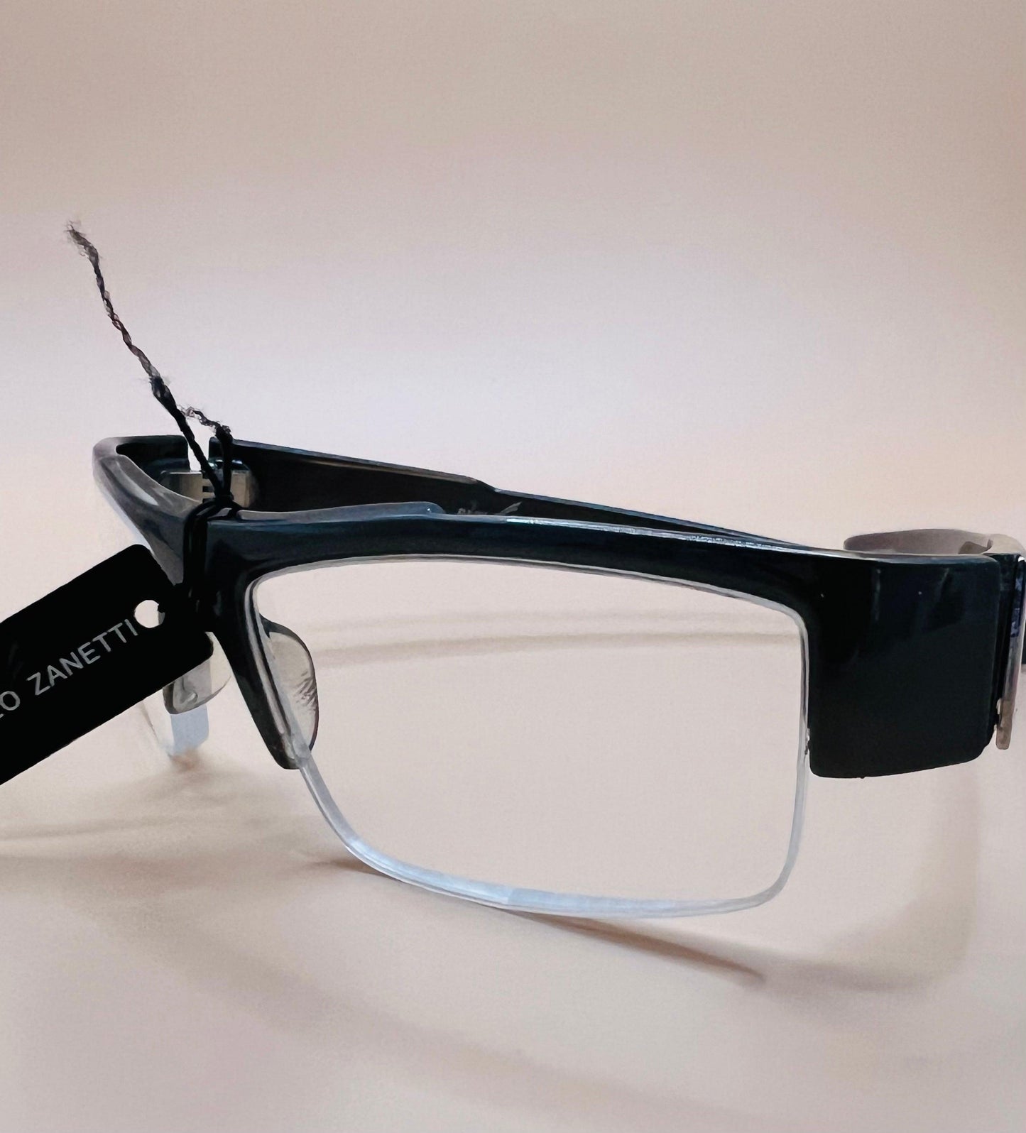 Pablo Zanetti - Top Heavy Narrow Readers. Various Magnification - Model# Rs1200