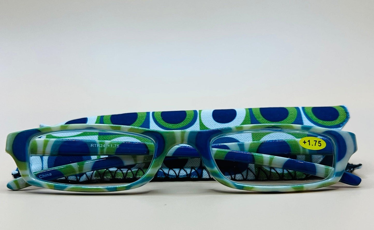 Brand New Geometric Narrow Readers. Featuring A Blue|Green Multi-Color Design With Matching Case