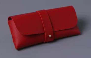 SOFT, SLIM LUXURY EYEWEAR CASE.  IDEAL FOR MEN OR WOMEN