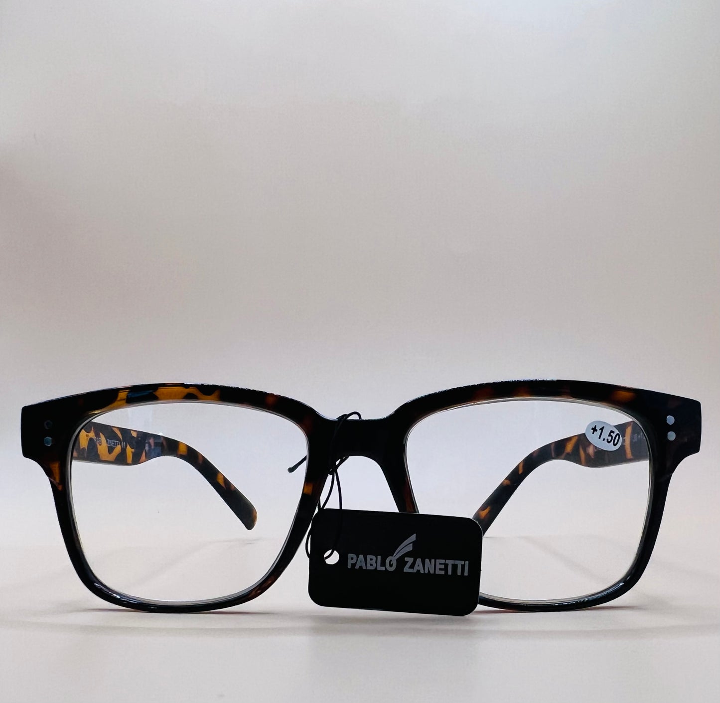 Pablo Zanetti Oversized Readers