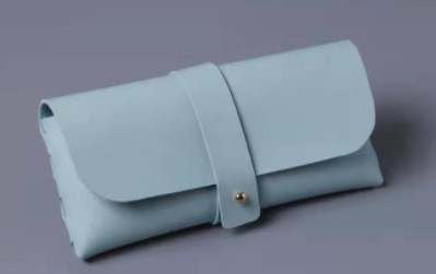 SOFT, SLIM LUXURY EYEWEAR CASE.  IDEAL FOR MEN OR WOMEN