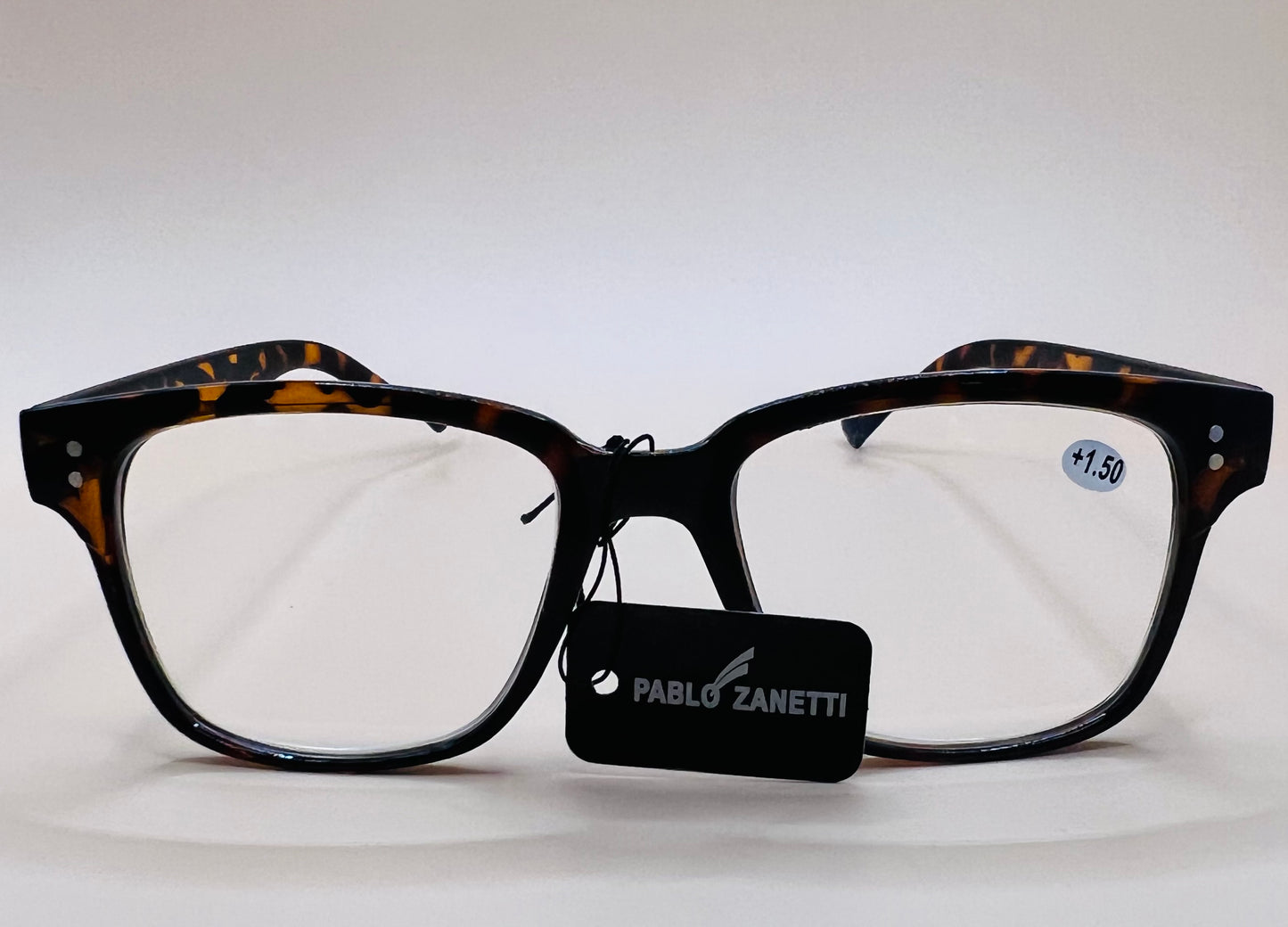 Pablo Zanetti Oversized Readers